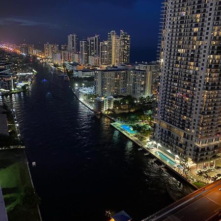 Amazing Studio Beach Walking Distance! 26B Hallandale Beach Buitenkant foto