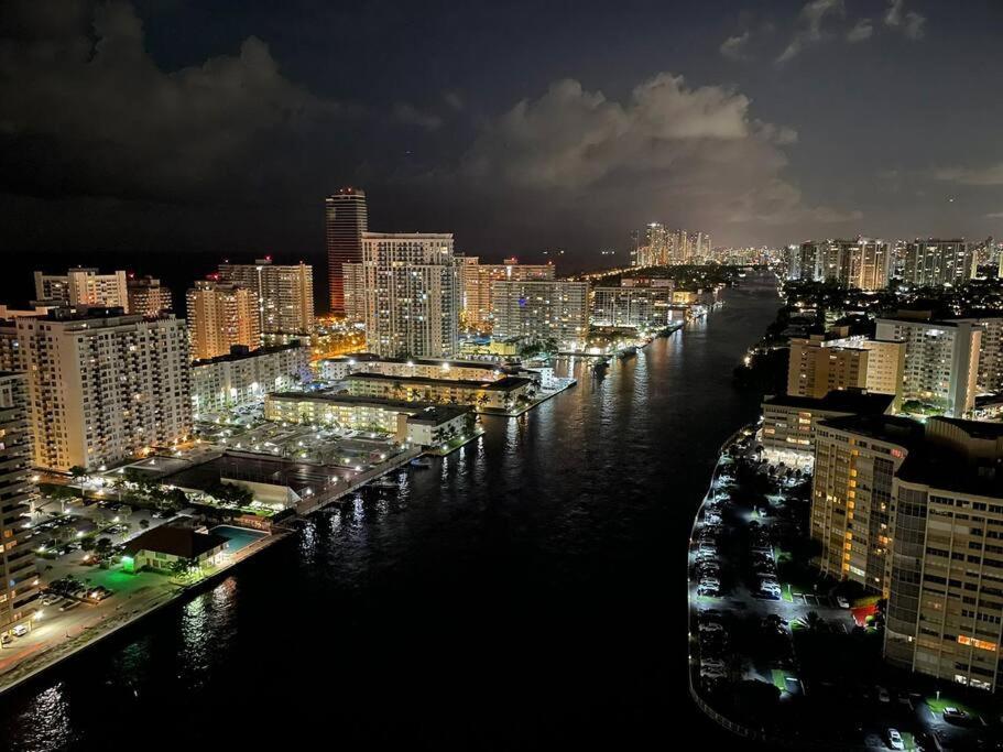 Amazing Studio Beach Walking Distance! 26B Hallandale Beach Buitenkant foto