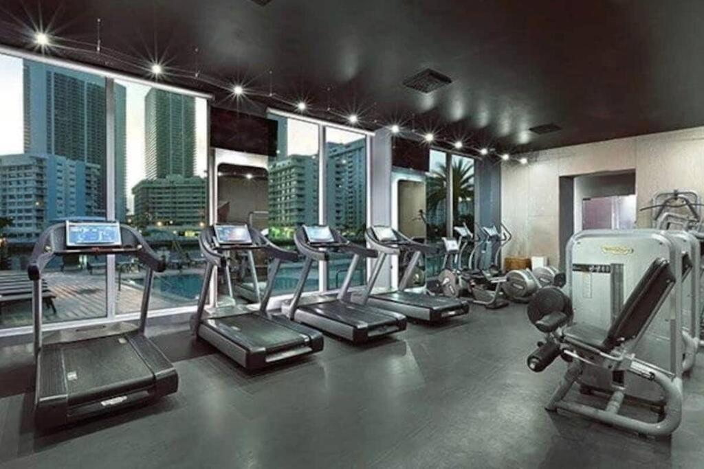 Amazing Studio Beach Walking Distance! 26B Hallandale Beach Buitenkant foto