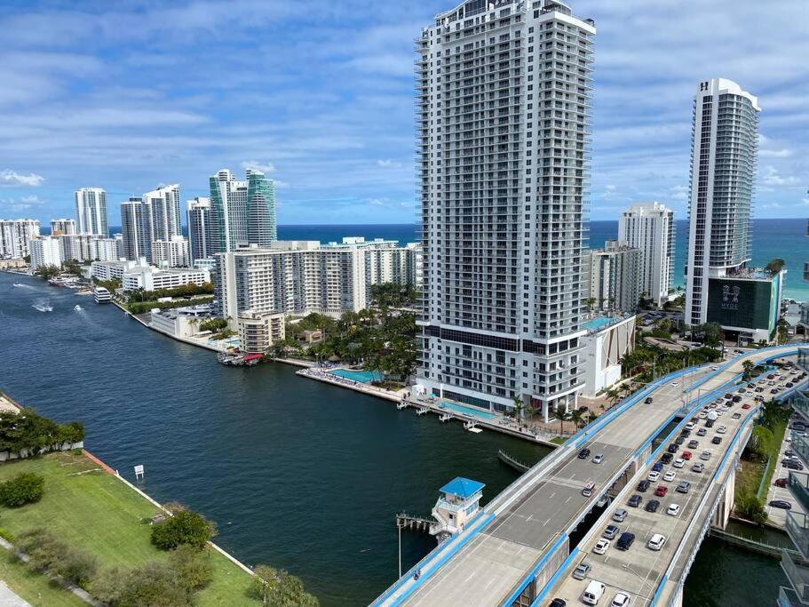 Amazing Studio Beach Walking Distance! 26B Hallandale Beach Buitenkant foto