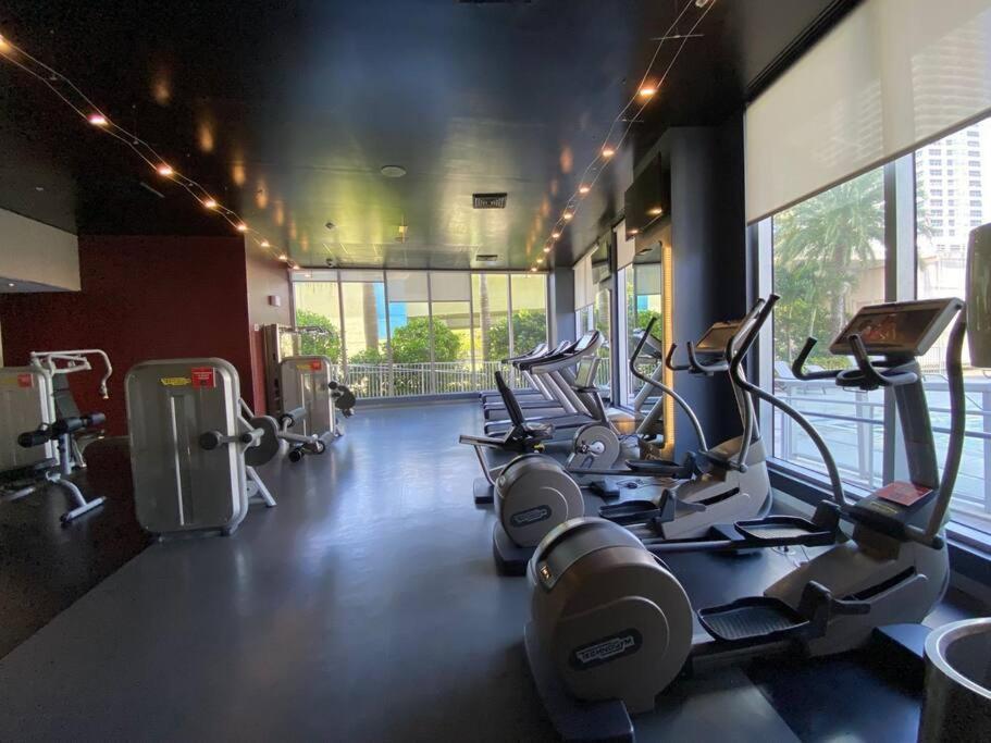 Amazing Studio Beach Walking Distance! 26B Hallandale Beach Buitenkant foto