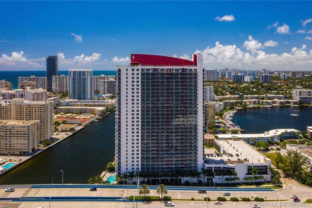 Amazing Studio Beach Walking Distance! 26B Hallandale Beach Buitenkant foto