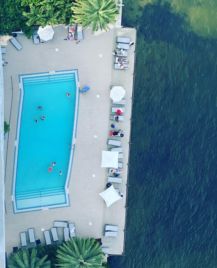 Amazing Studio Beach Walking Distance! 26B Hallandale Beach Buitenkant foto